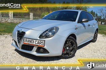 Alfa Romeo Giulietta 2.0 JTDm 150KM # Q2 # Navi # DNA # Climatronic # Skóra # Alkantara