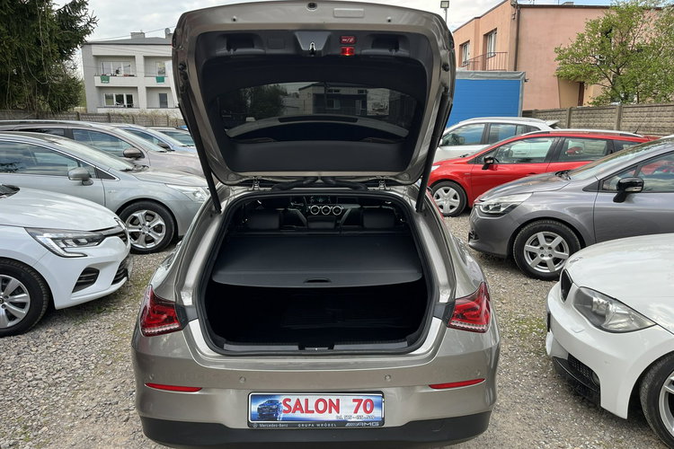 Mercedes CLA 180 1wł 100% Bez wypadek Panorama dac LED FV23% Kamera Stan Idealny zdjęcie 27