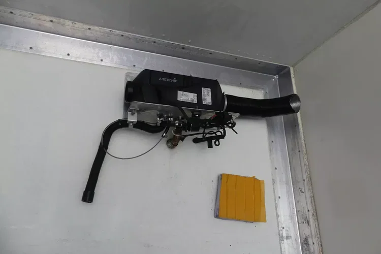 Mercedes ATEGO 1218 / KONTENER 8.20 + WINDA / / zdjęcie 20