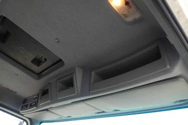 Mercedes ATEGO 1218 / KONTENER 8.20 + WINDA / / zdjęcie 30