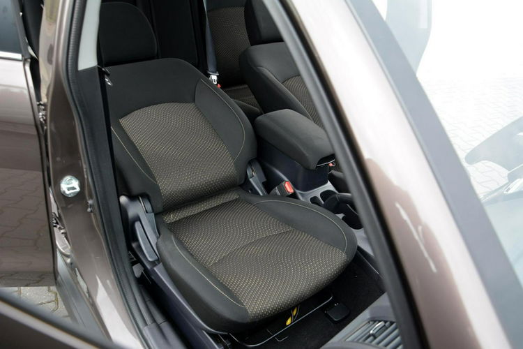 Mitsubishi ASX 1.6 ben (117 KM) Lift Kamera Klimatronic Grzane fotele ALU 17 zdjęcie 17