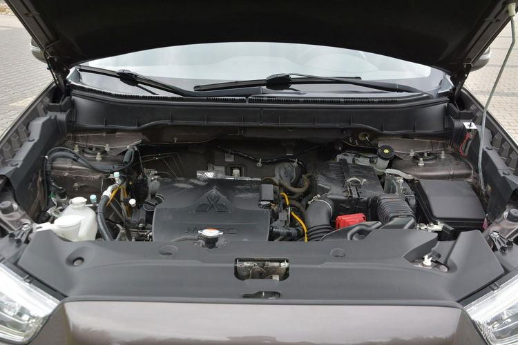 Mitsubishi ASX 1.6 ben (117 KM) Lift Kamera Klimatronic Grzane fotele ALU 17 zdjęcie 31