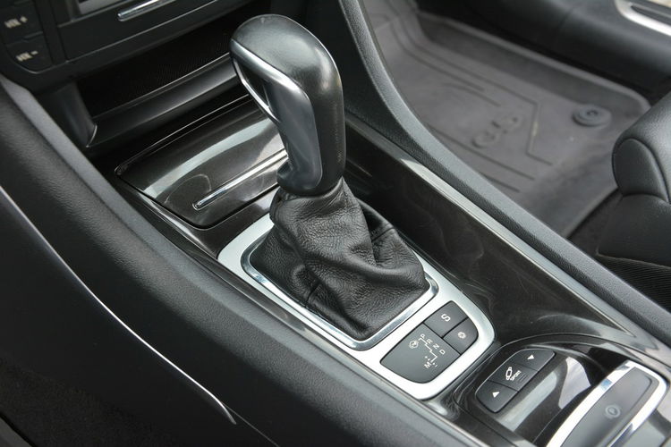 Citroen C5 Exclusive Skóry Bi-Xenon Ledy Navi Kamera Masaże Hydro z Niemiec zdjęcie 33