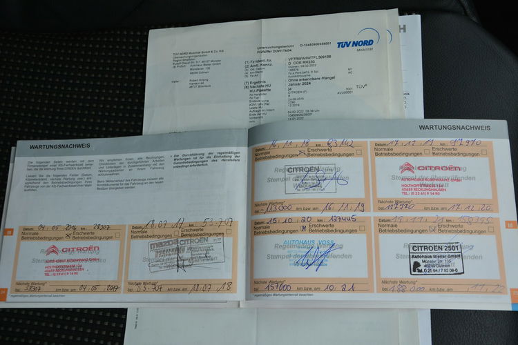 Citroen C5 Exclusive Skóry Bi-Xenon Ledy Navi Kamera Masaże Hydro z Niemiec zdjęcie 36
