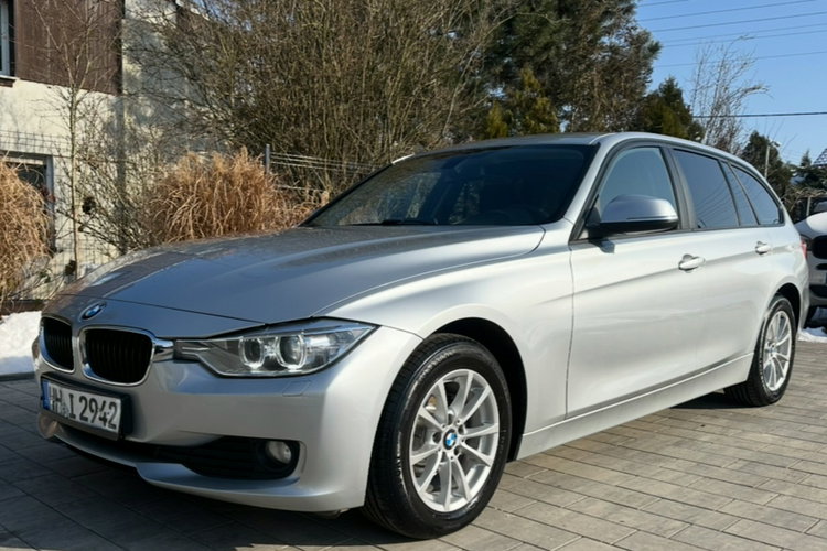 BMW 320 Bardzo zadbana - bezwypadkowa zdjęcie 2