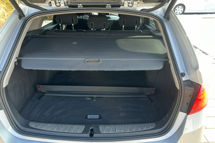 BMW 320 Bardzo zadbana - bezwypadkowa zdjęcie 21