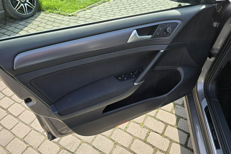 Volkswagen Golf 1.2 TSI Lounge + pełny serwis zdjęcie 21