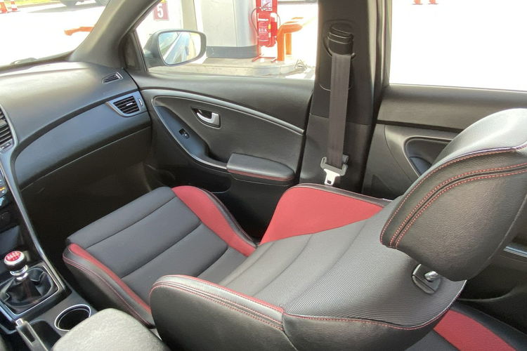 Hyundai i30 Ledy+6 biegów+podgrz. kierownica+podgrz. fotele+NAVI+Komera cofania zdjęcie 36