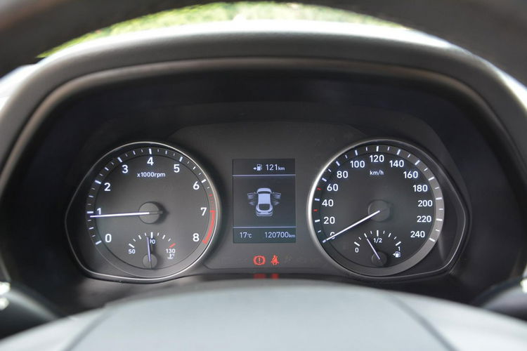 Hyundai i30 Fastback Navi Ledy Grzana Kierownica Asysten pasa 1-ręce ASO zdjęcie 28