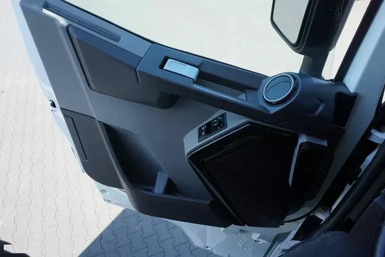 Renault / T 480 / EURO 6 / ACC / HIGH CAB / I - PARK COOL zdjęcie 30