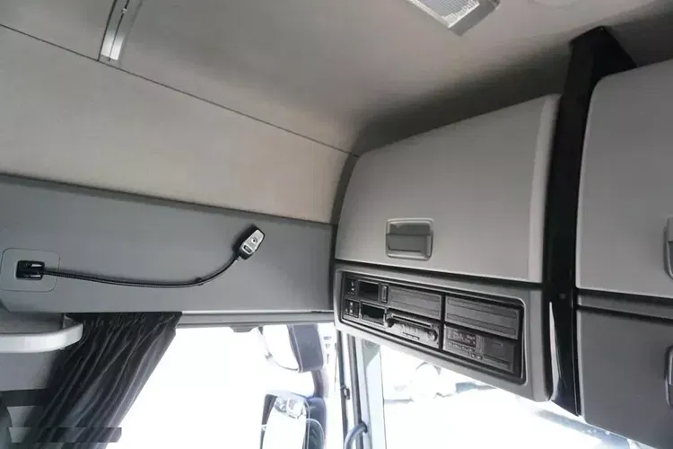 Renault / T 480 / EURO 6 / ACC / HIGH CAB / I - PARK COOL zdjęcie 34