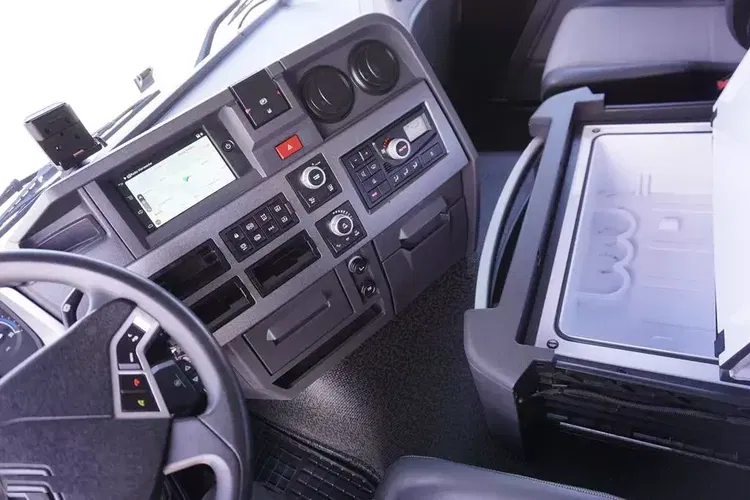 Renault T 430 / ACC / E 6 / FIRANKA / 18 PALET / ŁAD. 8820 KG zdjęcie 9
