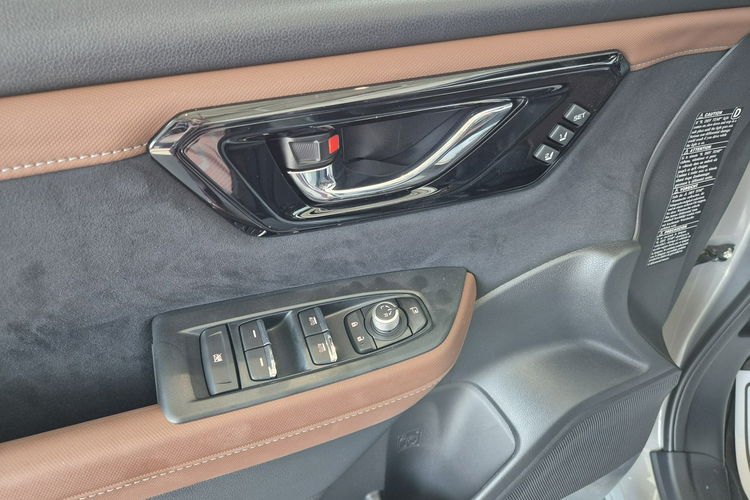 Subaru Forester Forester First Edition 2.0 e-Boxer - Platinum 8 Lat Gwarancji / DEMO zdjęcie 16