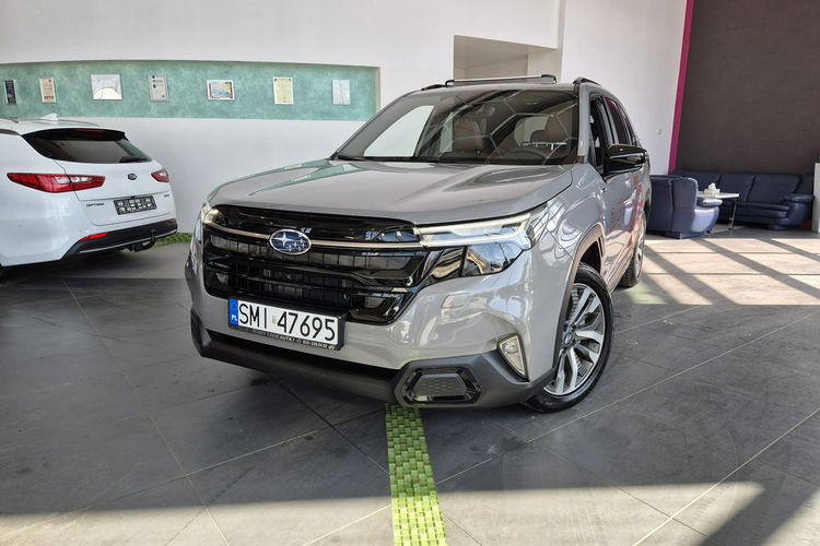 Subaru Forester Forester First Edition 2.0 e-Boxer - Platinum 8 Lat Gwarancji / DEMO zdjęcie 2