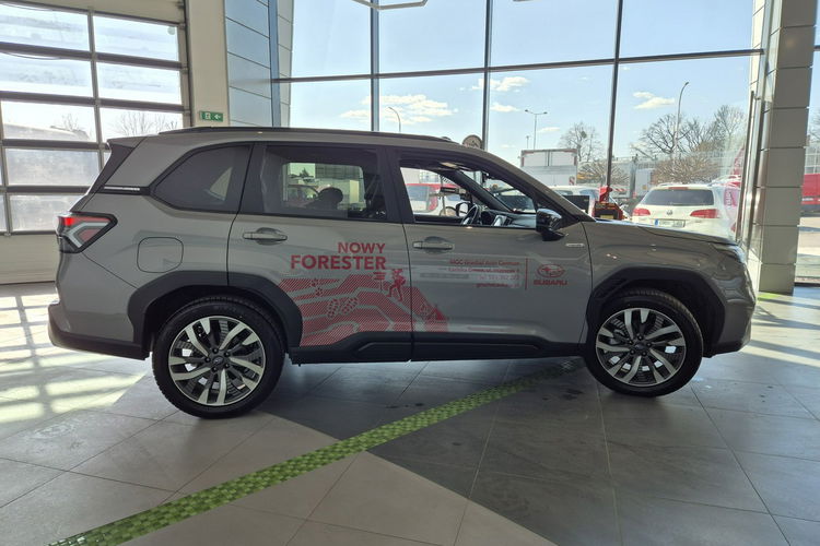 Subaru Forester Forester First Edition 2.0 e-Boxer - Platinum 8 Lat Gwarancji / DEMO zdjęcie 6