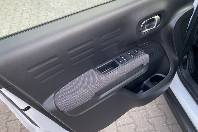 Citroen C3 Aircross +Nowy Rozrząd+Led+Asystent pasa+Tempomat+Alarm nieuwagi kierowcy zdjęcie 19