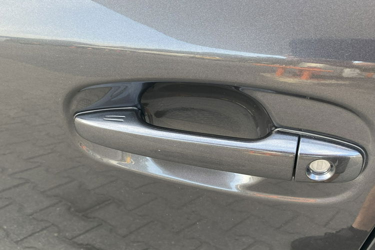 Toyota Avensis +Navi+RADAR+Kamera cofania+Podg. Fotele+System PCS+System LDA zdjęcie 17