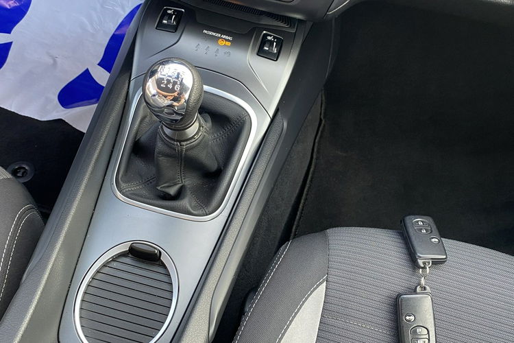 Toyota Avensis +Navi+RADAR+Kamera cofania+Podg. Fotele+System PCS+System LDA zdjęcie 28