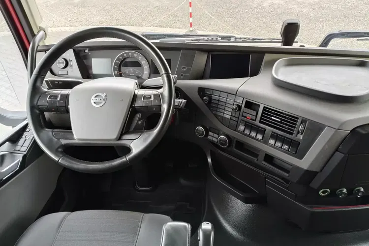 Volvo FH4 500 / AUTOMAT / LOW DECK / ACC / I-SHIFT / TV / zdjęcie 22