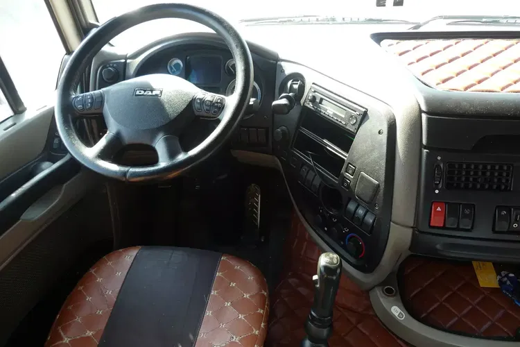 DAF XF 105.460 ATI / MANUAL / SPACE CAB / / STANDARD / zdjęcie 18