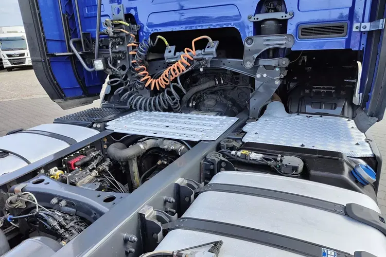 Scania R450 / EURO 6 BEZ EGR / RETARDER / STANDARD / zdjęcie 17