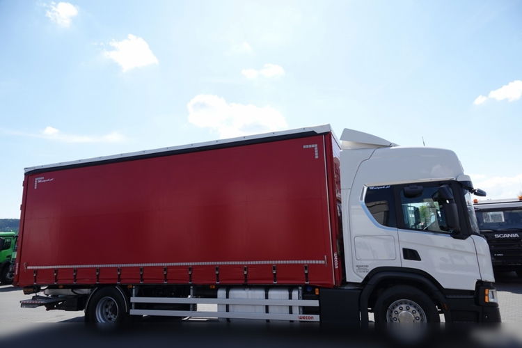 Scania P 280 / 4X2 / SOLÓWKA 18 T DMC / FIRANKA 7.7 M / WECON / WINDA DHOLLANDIA / OPONY 100% / PO KONTRAKCIE SERWISOWYM zdjęcie 17