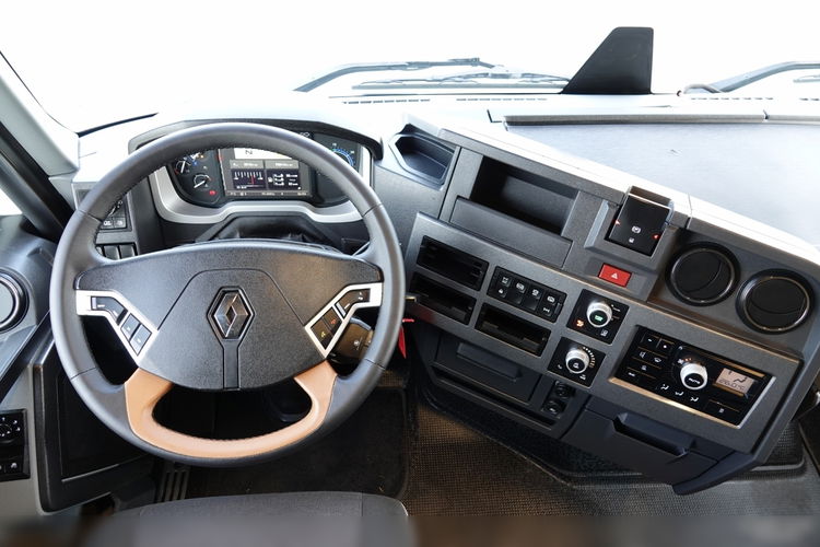 Renault T 480 / 13L / 2016 ROK zdjęcie 30