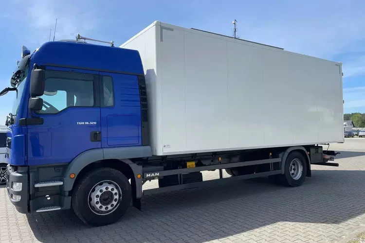 MAN TGM 18.250/ IZOTERMA/ ŁADOWNOŚC 9.2 Tony zdjęcie 3