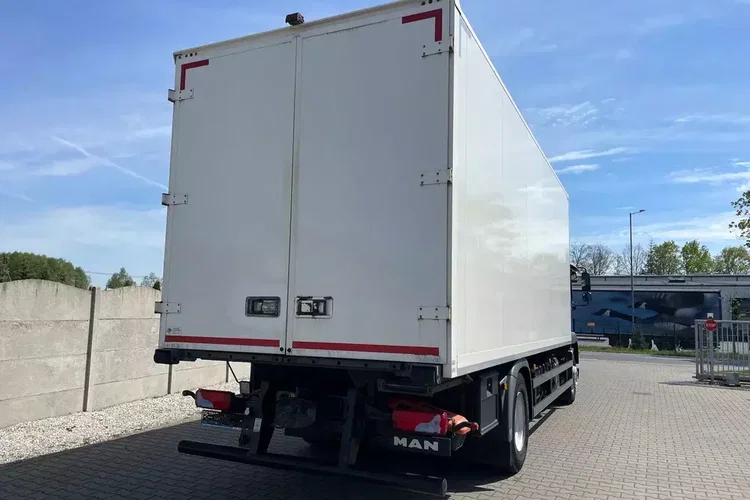 MAN TGM 18.250/ IZOTERMA/ ŁADOWNOŚC 9.2 Tony zdjęcie 7