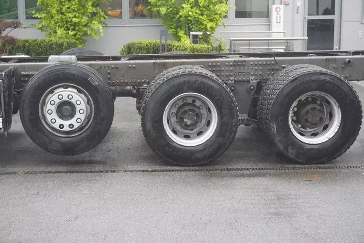 Volvo FH16 750 8×4 / 750 KM / rama 7.2 m zdjęcie 10