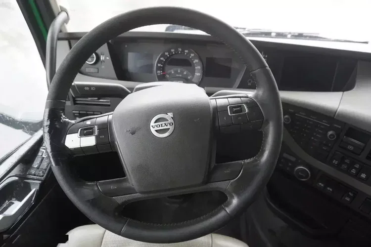 Volvo FH16 750 8×4 / 750 KM / rama 7.2 m zdjęcie 23