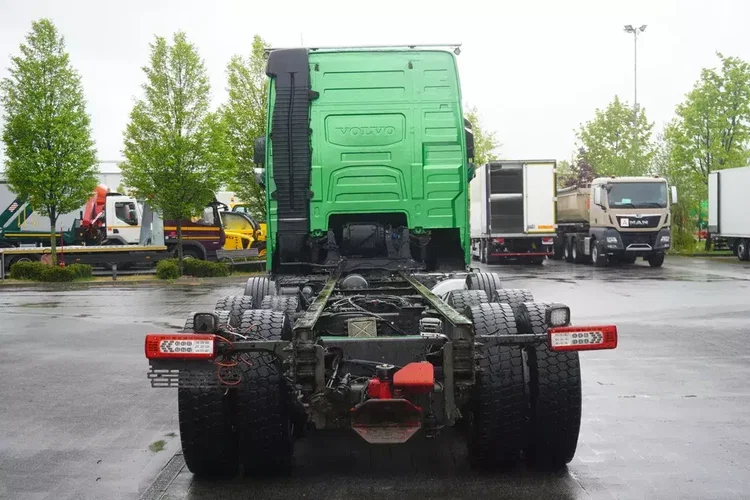 Volvo FH16 750 8×4 / 750 KM / rama 7.2 m zdjęcie 4