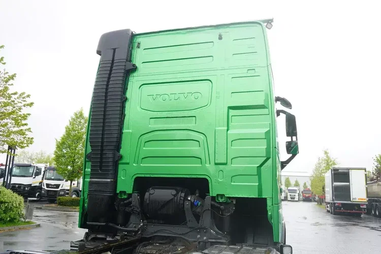 Volvo FH16 750 8×4 / 750 KM / rama 7.2 m zdjęcie 9