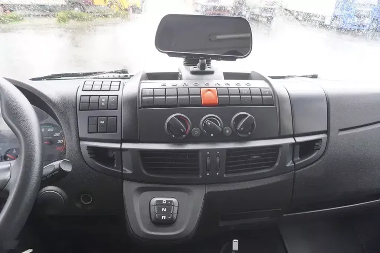 Iveco Eurocargo 190-250L / rama 8.45 m / zdjęcie 21
