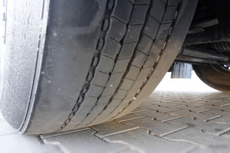 Iveco S-WAY / 530 / RETARDER / KLIMA POSTOJOWA / CAŁA NA PODUSZKACH / OPONY 100% / SPROWADZONY / PO KONTRAKCIE SERWISOWYM  zdjęcie 19