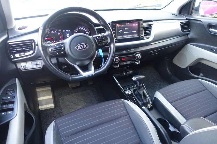 Kia Stonic Rezerwacja Rezerwacja Rezerwacja zdjęcie 15