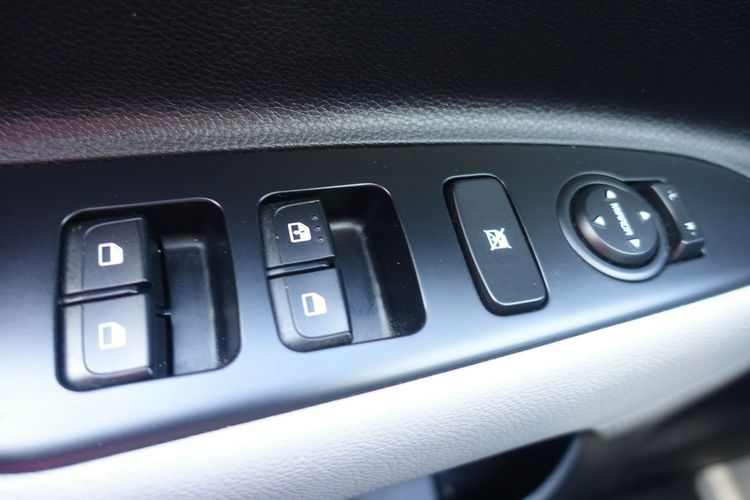 Kia Stonic Rezerwacja Rezerwacja Rezerwacja zdjęcie 18