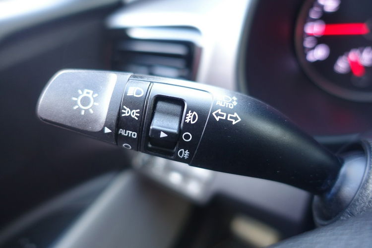 Kia Stonic Rezerwacja Rezerwacja Rezerwacja zdjęcie 20