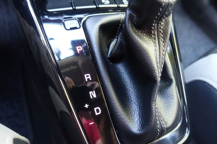 Kia Stonic Rezerwacja Rezerwacja Rezerwacja zdjęcie 24