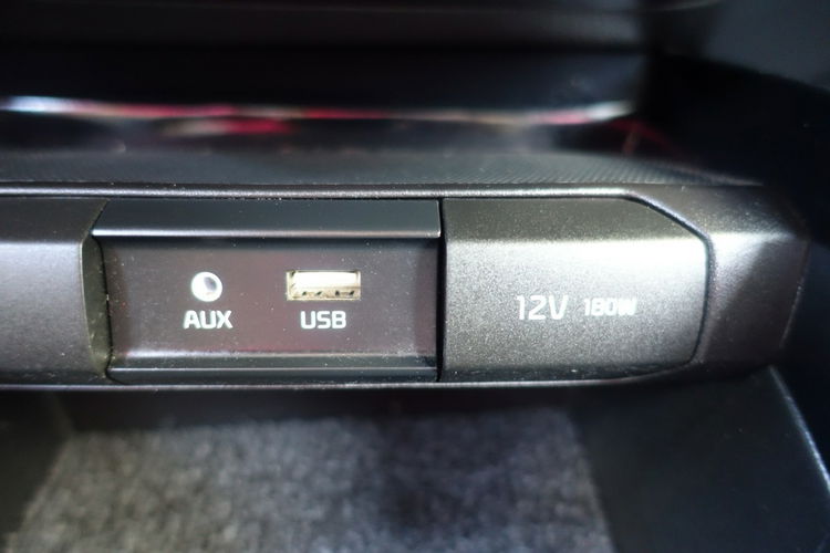 Kia Stonic Rezerwacja Rezerwacja Rezerwacja zdjęcie 25