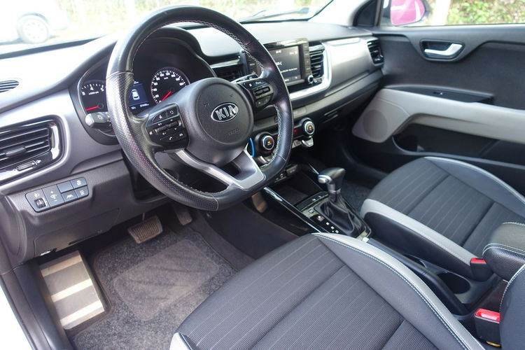 Kia Stonic Rezerwacja Rezerwacja Rezerwacja zdjęcie 8