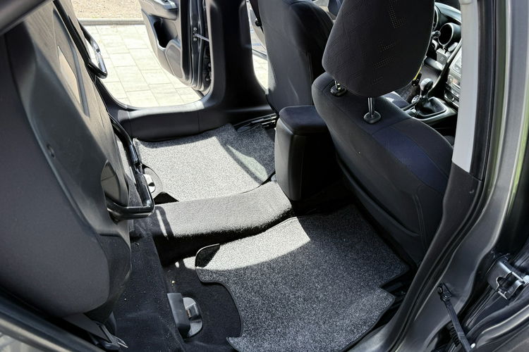 Honda Civic 1.8 V TEC Zadbana Serwisowana z bardzo niskim przebiegiem zdjęcie 13