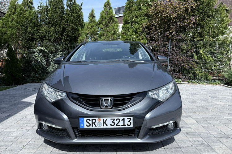 Honda Civic 1.8 V TEC Zadbana Serwisowana z bardzo niskim przebiegiem zdjęcie 29