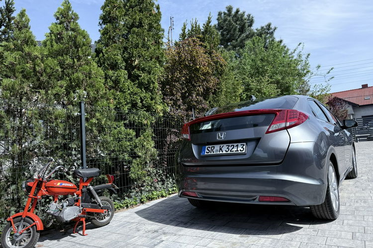 Honda Civic 1.8 V TEC Zadbana Serwisowana z bardzo niskim przebiegiem zdjęcie 30