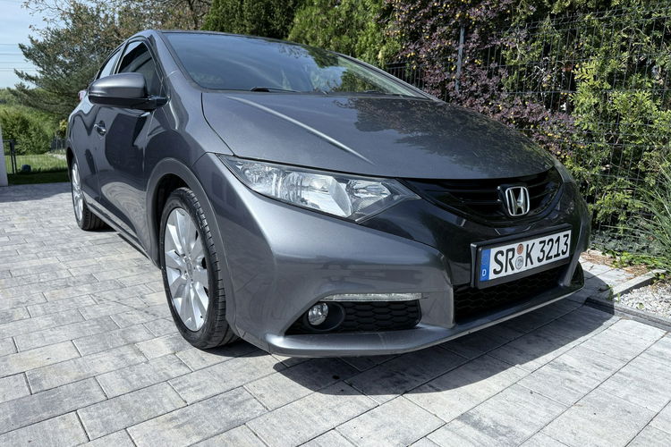 Honda Civic 1.8 V TEC Zadbana Serwisowana z bardzo niskim przebiegiem zdjęcie 32