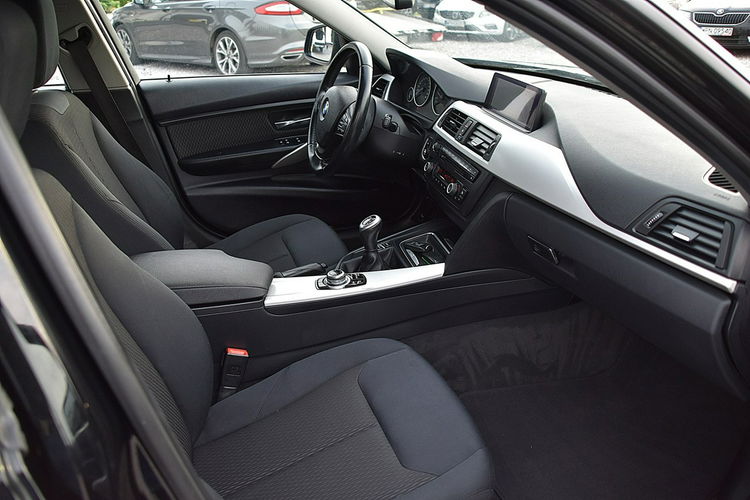 BMW 320 2.0D 184Km Navi Alu Gwarancja zdjęcie 12