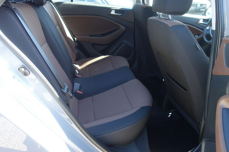 i20 Hyundai I20 2016 1.3 benzyna 84km 50tyś przebiegu klima zadbany zdjęcie 12