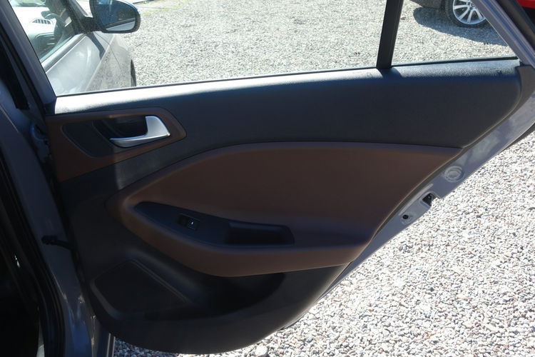 i20 Hyundai I20 2016 1.3 benzyna 84km 50tyś przebiegu klima zadbany zdjęcie 13