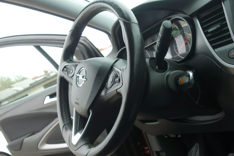 Crossland X Opel Crossland X 2018 1.2 benzyna 110km automat przebieg 25tyś zdjęcie 22