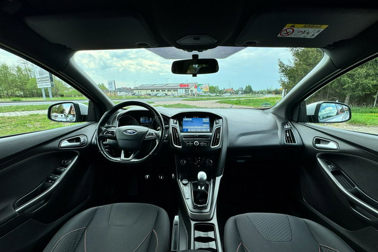 Ford Focus Benzyna Gwarancja ST-Line zdjęcie 17